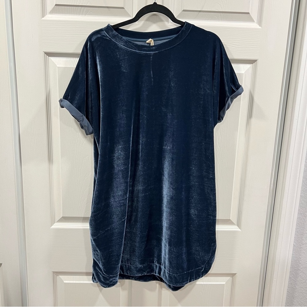 Wishlist Short Sleeve Velvet Shift Dress Blue Women’s Size S/M - Picture 2 of 8
